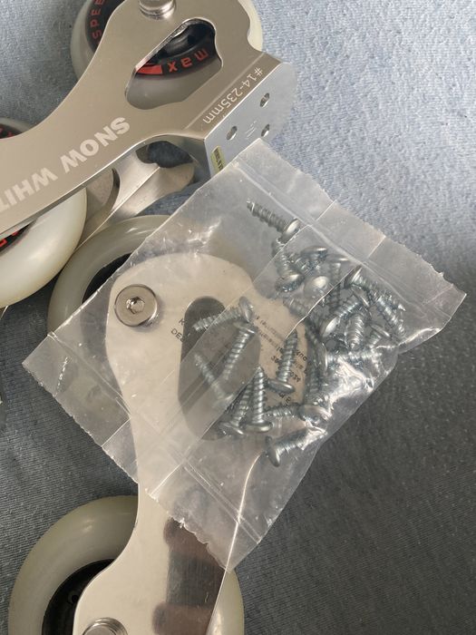 snow white szyny z kółkami rolki figurowe płozy 14 245