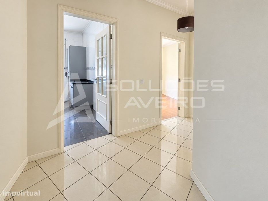 Apartamento T2+1 No Coração De Águeda | Garagem E Elevador