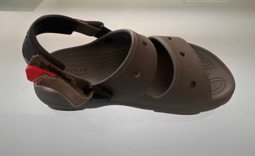 Sandália Menino "Crocs"