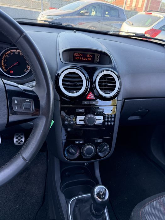 Opel Corsa 1.2i 85CV Color Edition