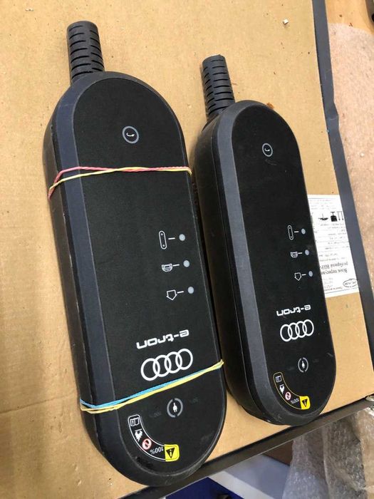 Зарядка Audi Etron e-tron Type 1  110-240v 40a 9,6kw 8V4.971.675.BB БУ