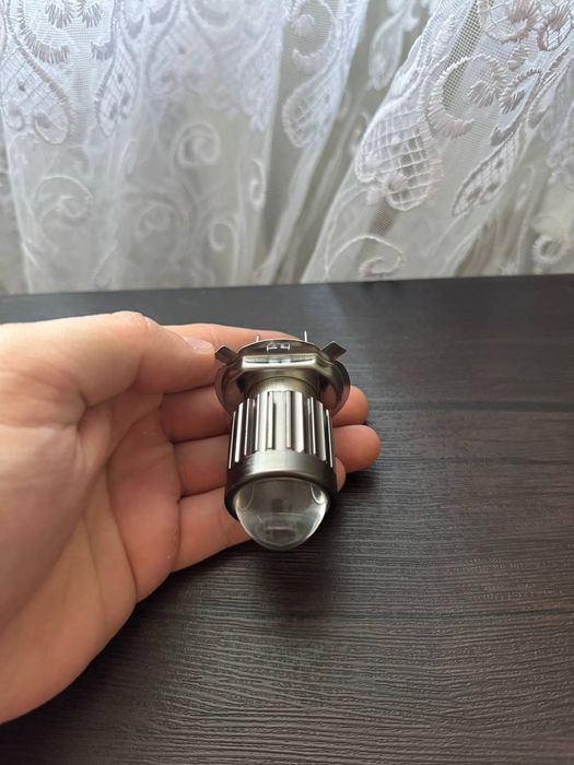 Авто мото лед лампочка лінзована H4 Led лінза
