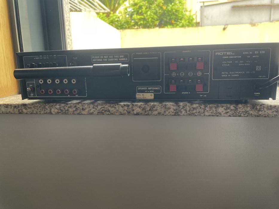 Amplificador ROTEL rx-830