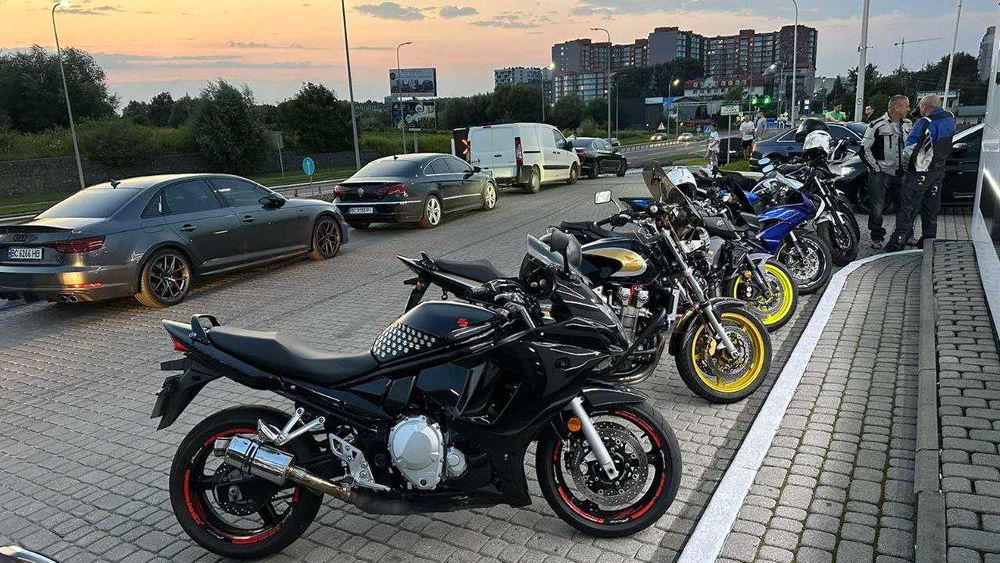 мотоцикл SUZUKI БАНДIТ   GSX 650 F 2008 рік випуску