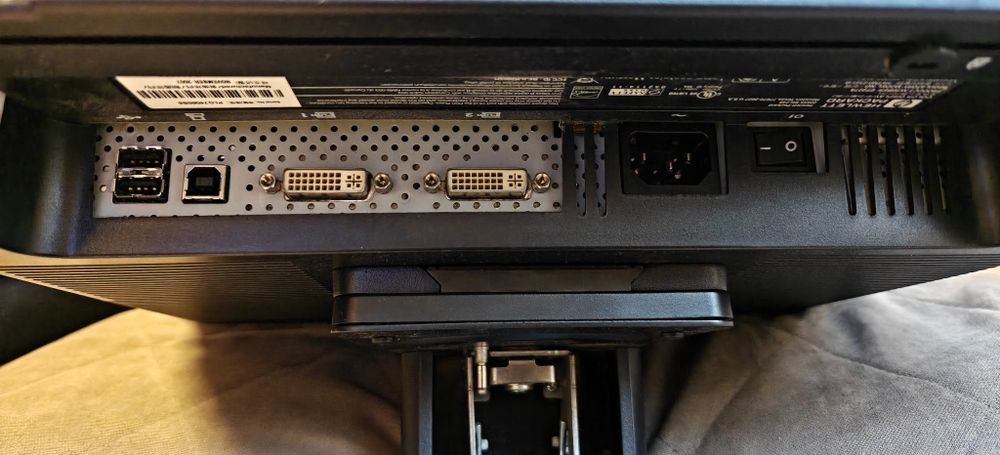 Монітор 20" HP LP2065