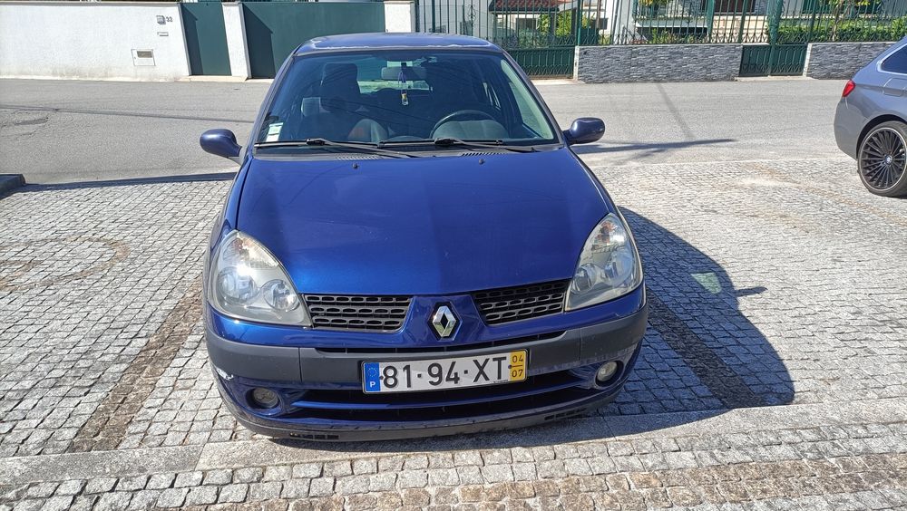 Renault Clio 2004