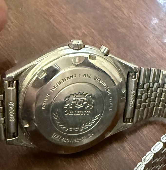 Продам мужские  часы Orient
