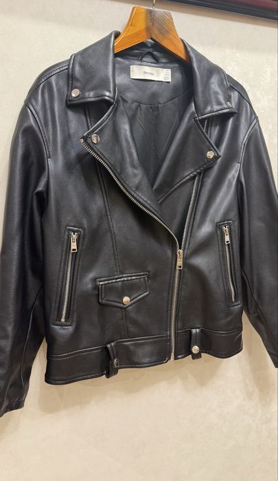 Косуха жіноча bershka