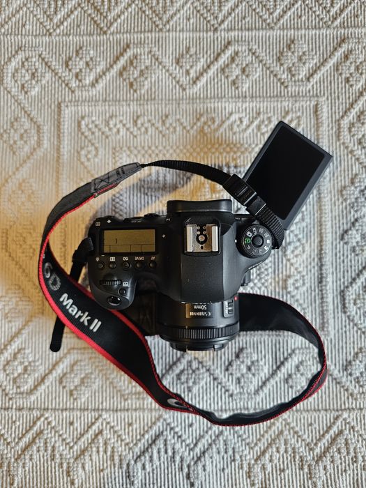 Canon 6 D Mark II