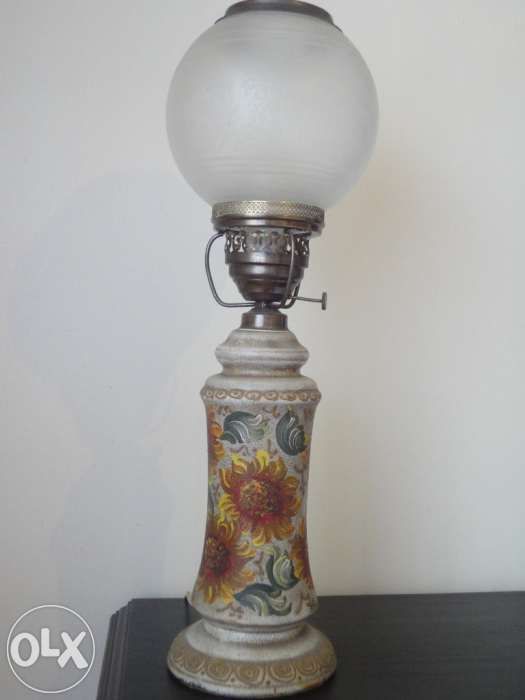 Hand-Painted Decorative Table Lamp