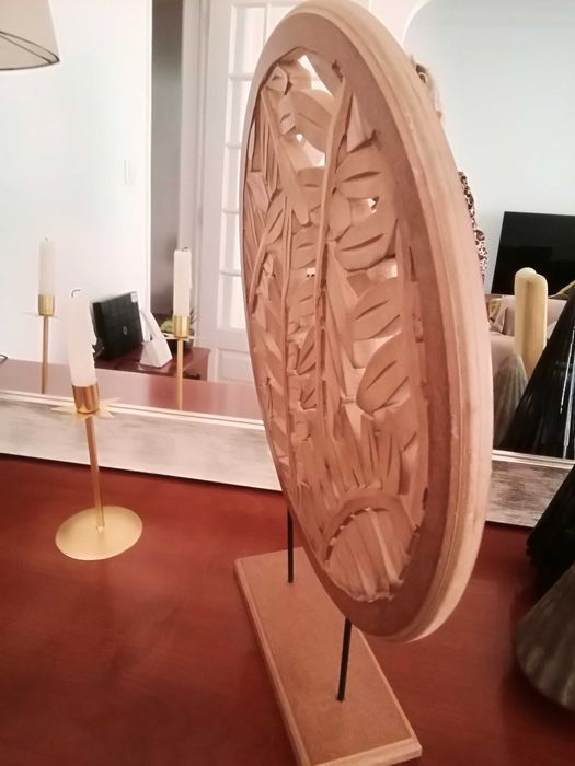 Mandala em madeira decorativa. Oportunidade