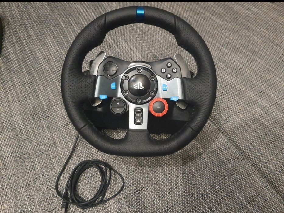 Logitech G29 Driving Force + shifter
