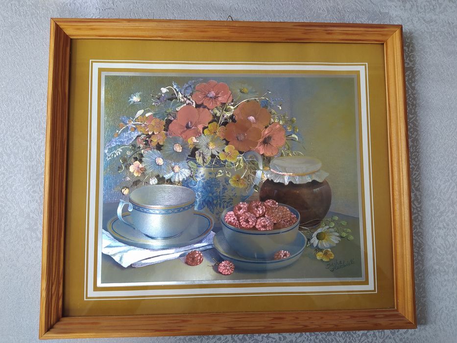 Obraz Trisha Hardwick – Martwa natura z filiżanką, owocami,kwiatamii