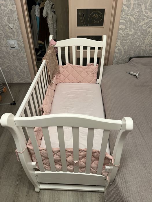 Дитяче ліжечко Veres модель Соня з з маятником та новеньким матрасом