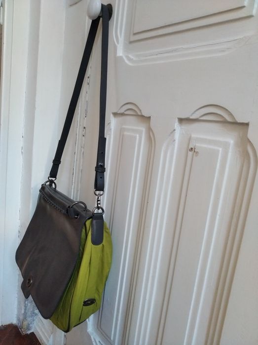 Mala Bimba y Lola verde lima