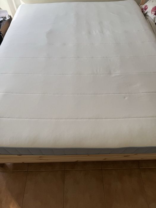 Conjunto cama ESPEVAR + colchão VESTEROY