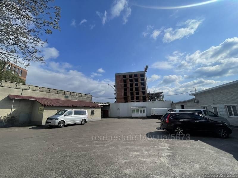 Подається майновий комплекс склади Гуртівня ділянка  22 сот землі