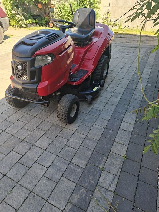 Traktorek kosiarka MTD 22HP