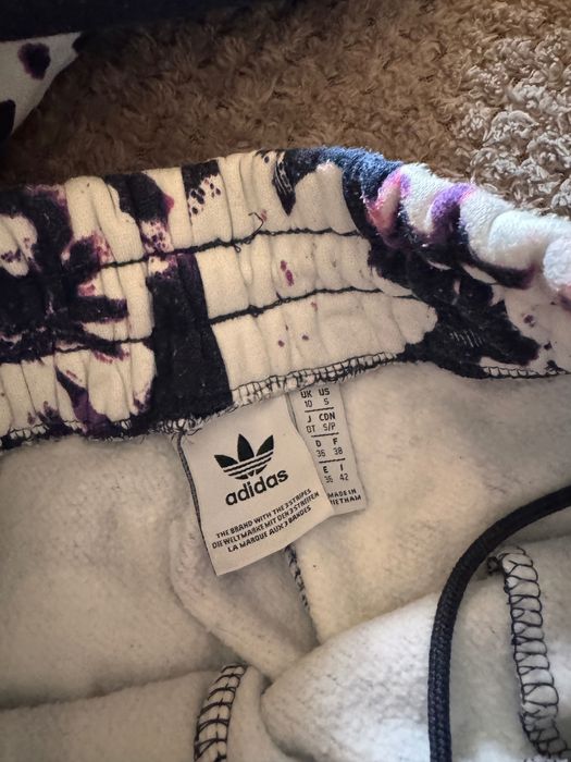 Спортивний костюм adidas