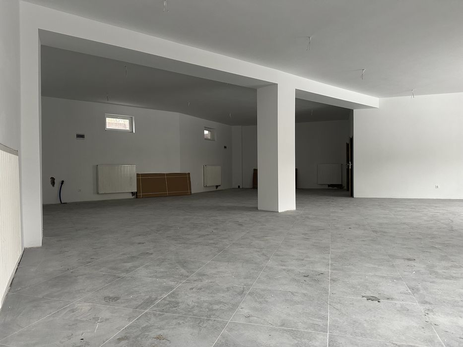 Lokal usługowy do wynajecia . Klodzko Ul . Rodzinna - 160 m2