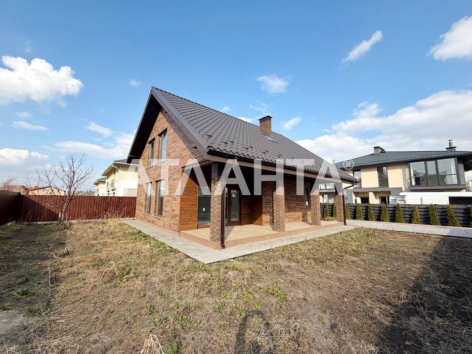 Капітальний будинок с.Гатне 160м2