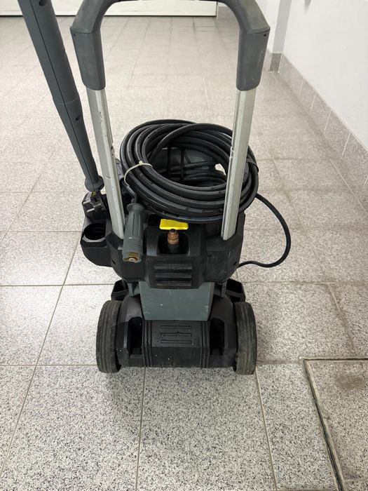 Máquina de pressão Karcher