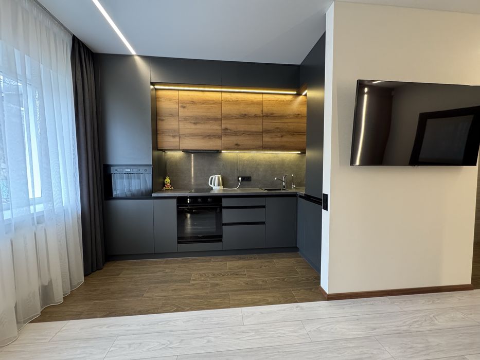 ‼️Центр‼️ 3 кімнатна квартира-студія, сучасний ремонт, інд.опалення