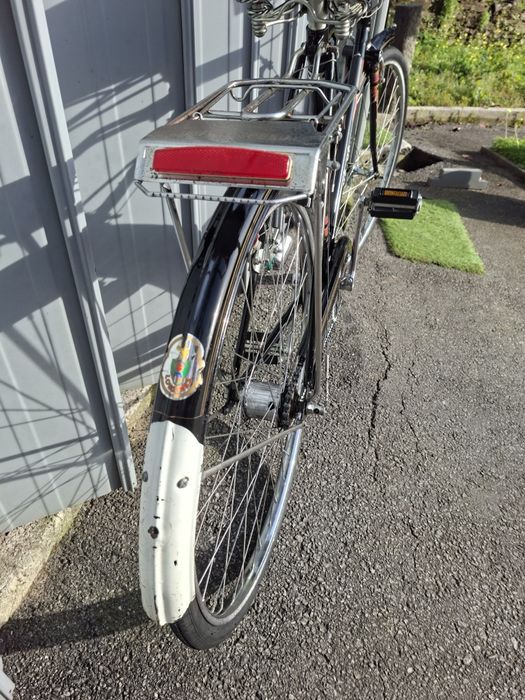 Bicicleta Vintage Clássica "Ye-Ye"