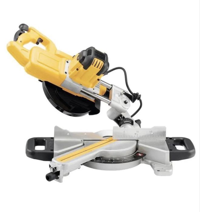 Пила торцювальна мережева DeWALT DWS774