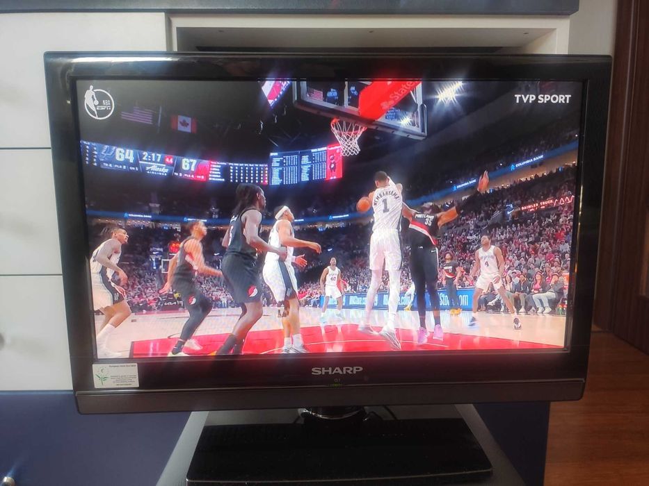 TV Sharp LC-19SH7E-BK 19" HD Ready – bardzo dobry stan – idealny do kuchni/sypialni/biura/łazienki/kampera