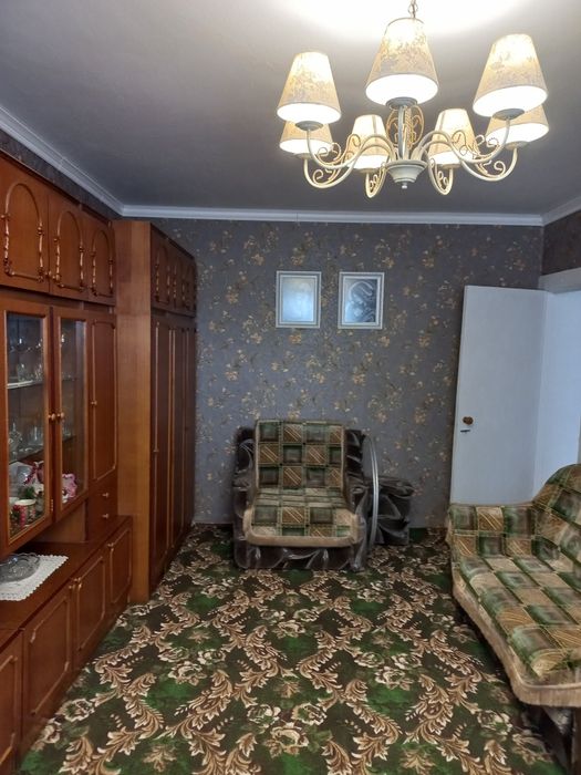 Продається двокімнатна квартира Гончарівське 54 кв.