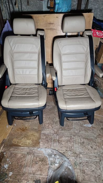 шкіряні поворотні сидіння трансформери VW Multivan T5/T6 highline