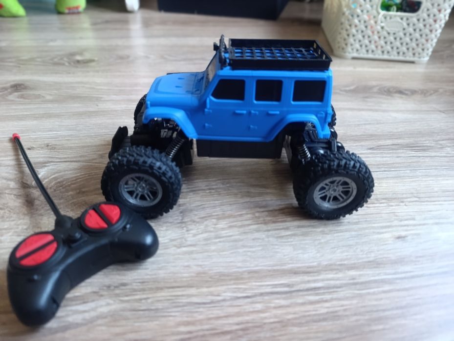 Jeep zdalnie sterowany
