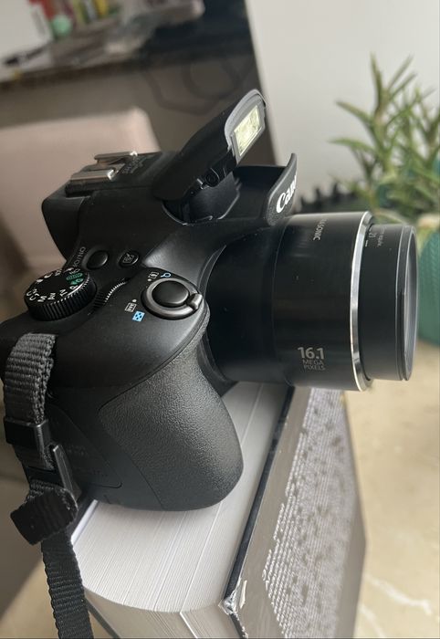 Ультразум-камера Canon PowerShot SX60HS