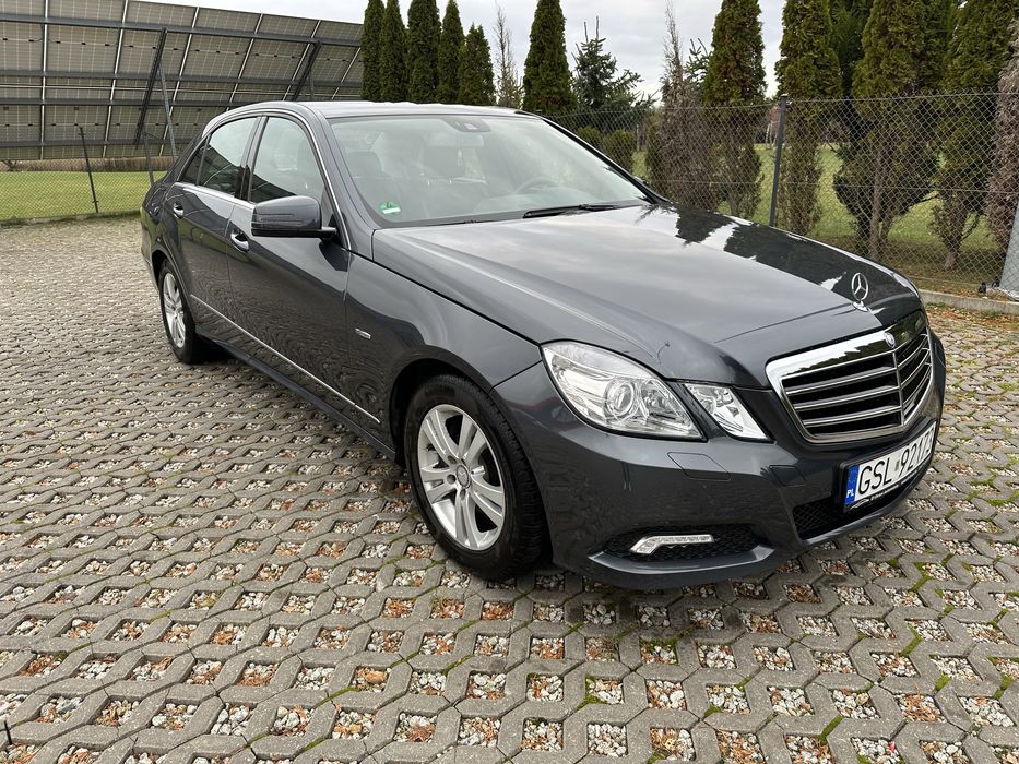 Mercedes-Benz W212 E250CGI Avantgarde(Benzyna) z automatyczną skrzynią