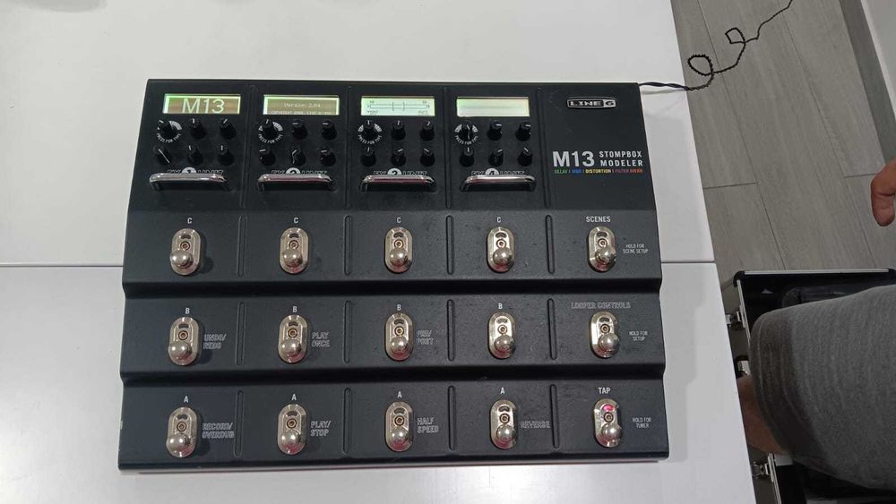 Pedaleira Line 6 - M13