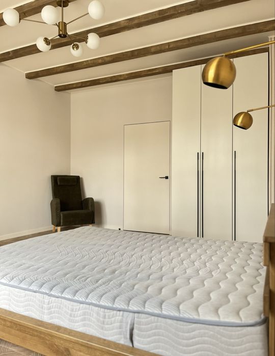 Продаж гарноі квартири, набережна Незалежності