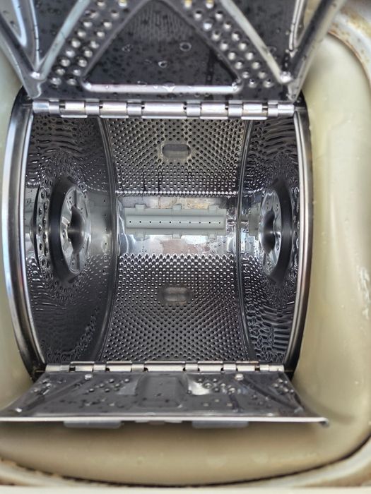 Pralka whirlpool