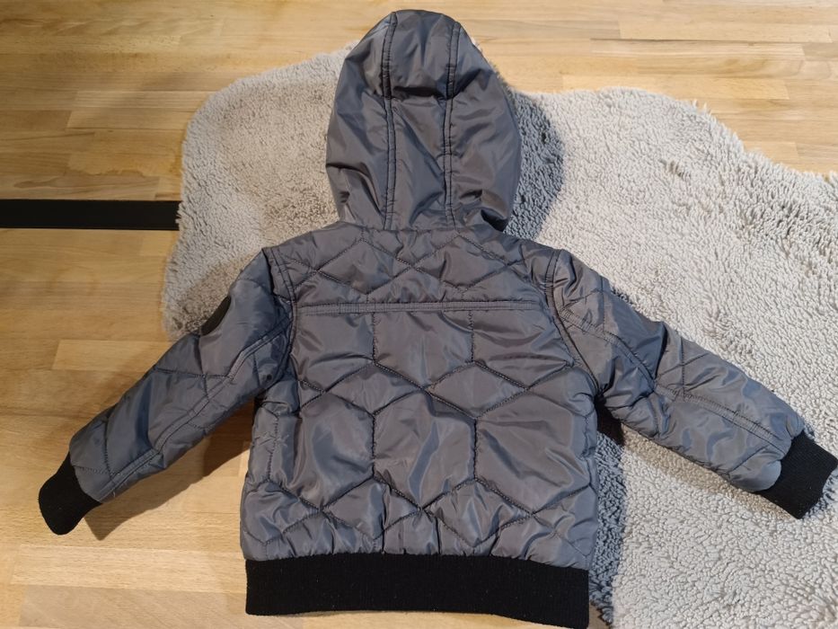 Modna kurtka zimowa z kapturem 2-3lata 98
