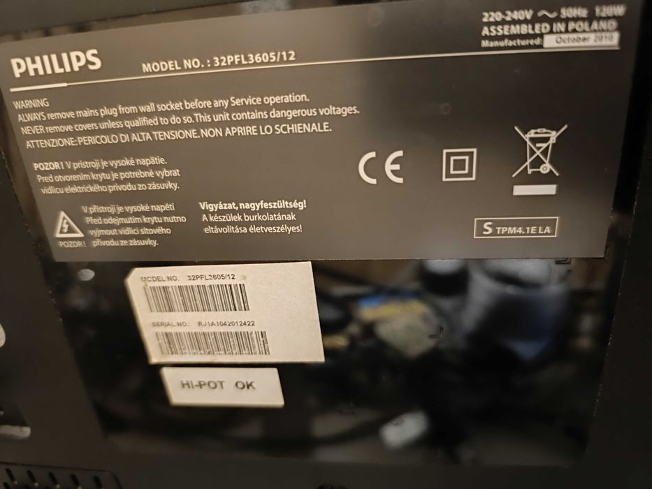 Телевизор 32" Philips 32PFL3605/12
