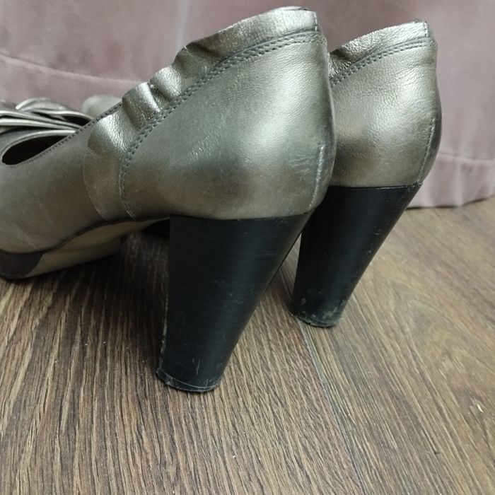 Buty na słupku Palazzo