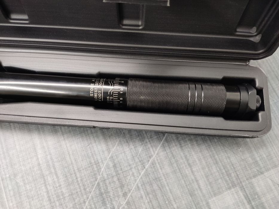 Ключ динамометричний 1/2 34-339Нм 635мм VIKTEC