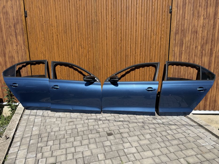 Двері Джета Мк6 Jrtta mk6 авторозборка-автодеталі