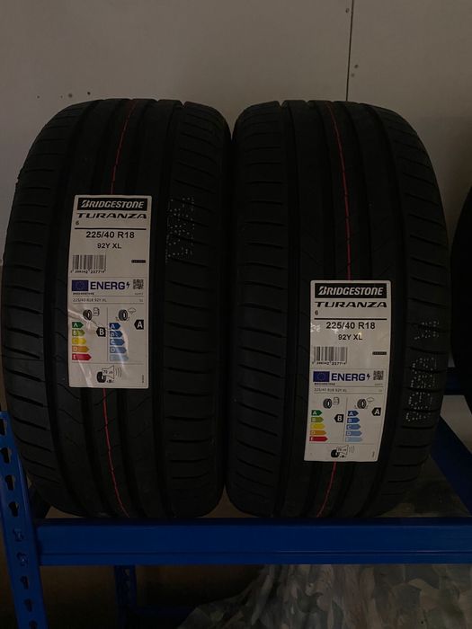 225-40/18 Bridgestone turanza 6 4 pneus novos