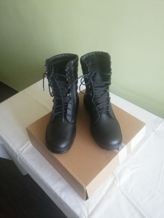 Trzewiki militarne.