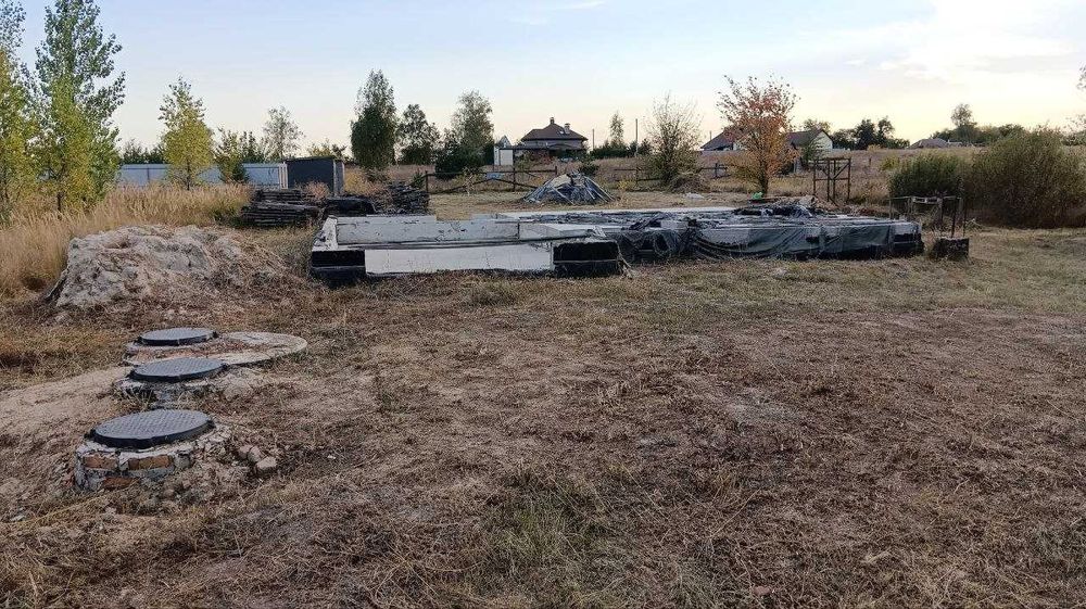 Продам участок с коммуникациями,14,3coт недорого, рядом с Киевом