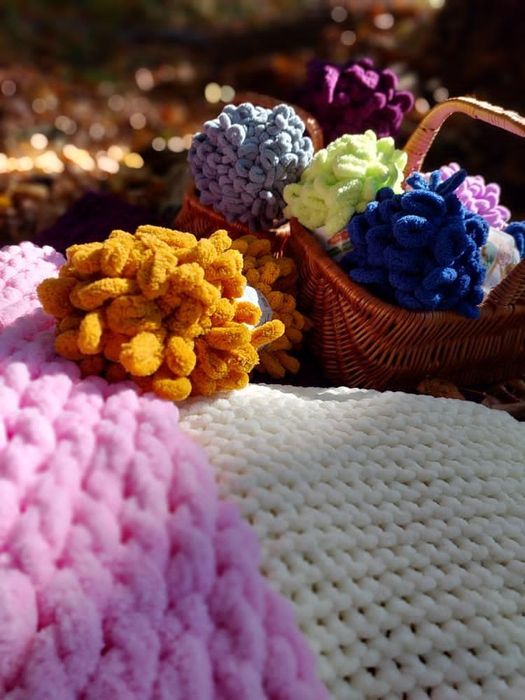 Пледики , крижма з плюшевої пряжі,ручна робота.