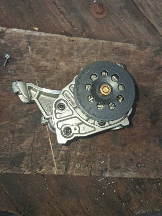04L145305 Масляний насос VAG/Skoda/VW/Audi/Seat, 2.0 tdi CKFC