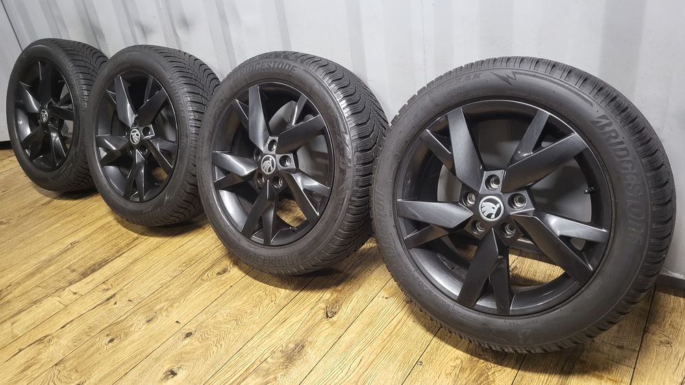 Felgi Skoda 17" 5x112 z oponami 205/55 R17 Octavia RS 4 3 IV Superb