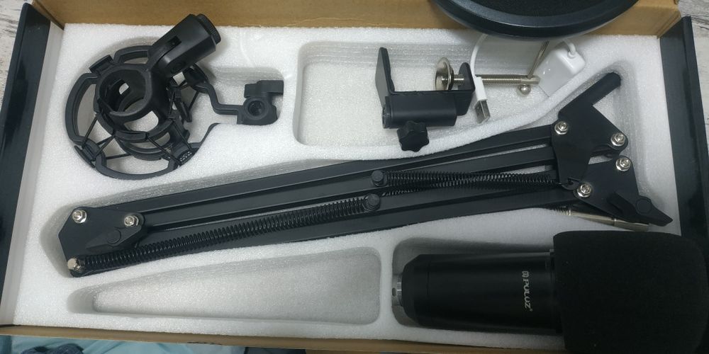 Мікрофон  студійний  .Puluz PU612B Studio